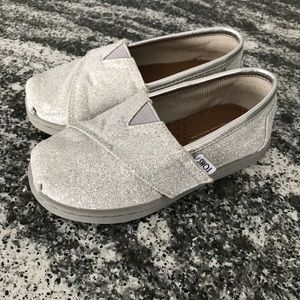 Tiny Toms Silver Sparkle toddler 7